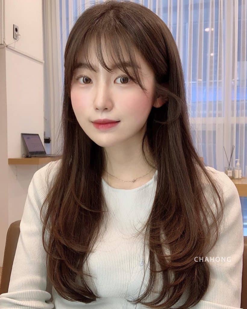 30+ Cute Short Hair with Bangs Korean Style : Soft Layered Long Bob