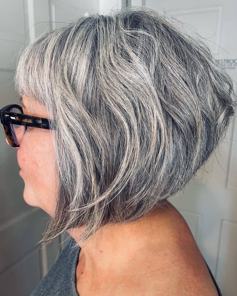20 Hairstyles for Women Over 50 With Glasses